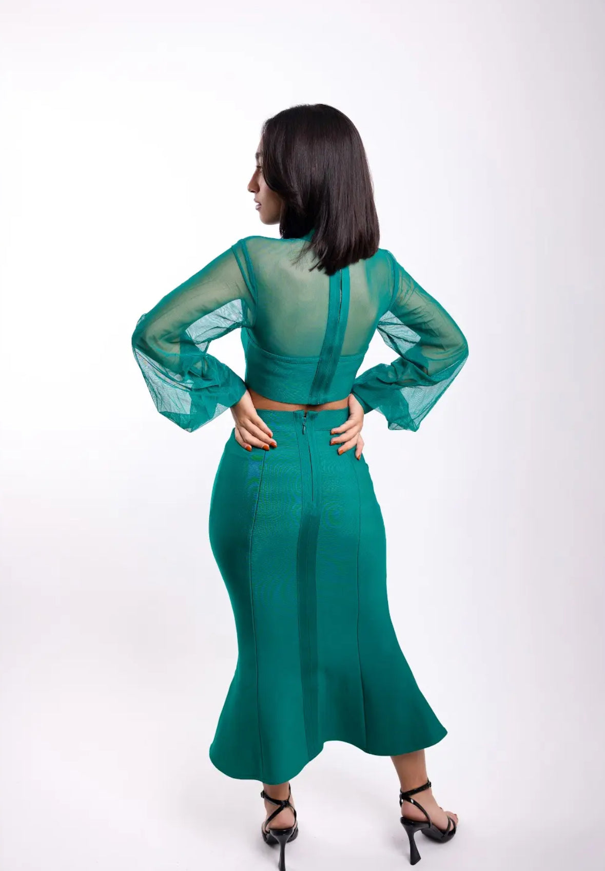 Green Fit Midi Skirt Set.