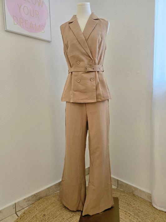 Plus Taupe Vest Set